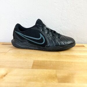 Nike Soccer Shoes Tiempo‎ Legend 10 Kids Size 2.5Y Black Indoor Cleats Sneakers